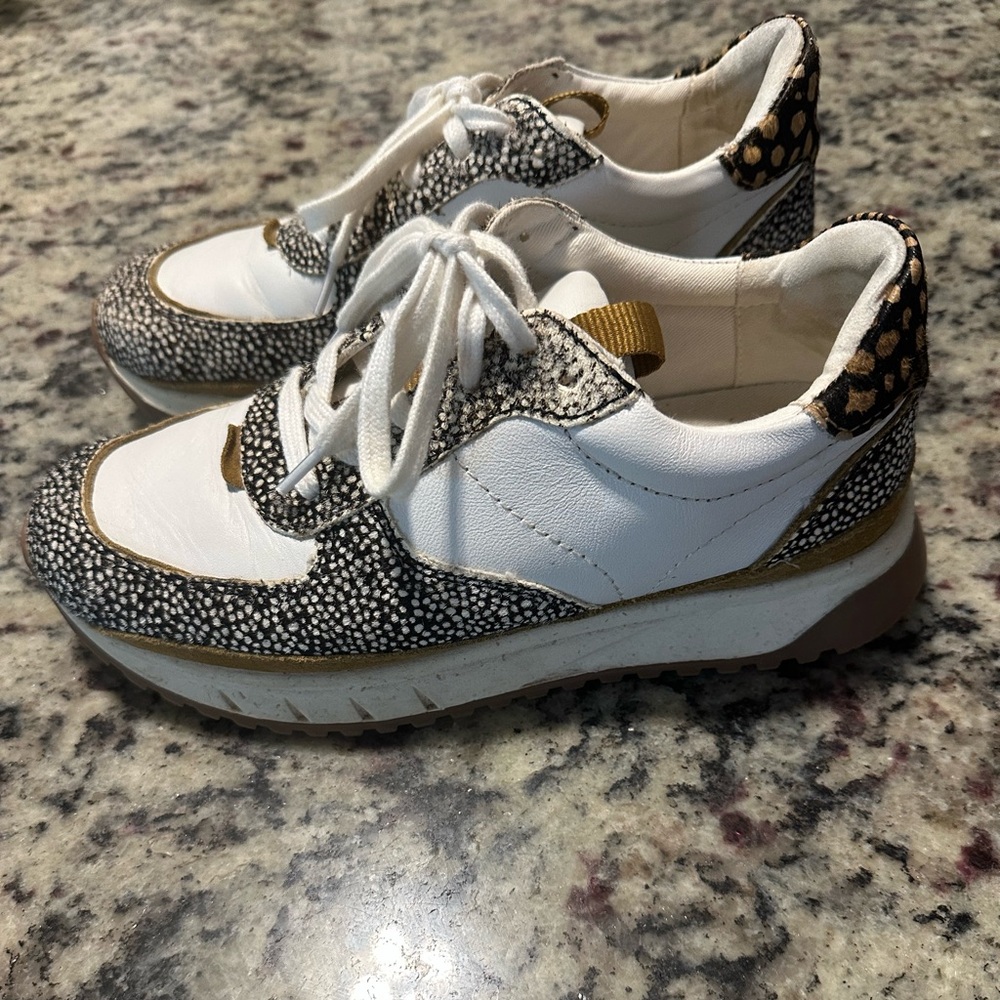 Madewell Women’s 6.5 Kickoff Trainer Sneakers‎ - Picture 7 of 10